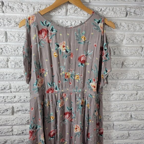 Torrid Womens Dress 0 0X Plus High Low Cold Shoulder Gray Rayon FLO70E - Picture 8 of 12